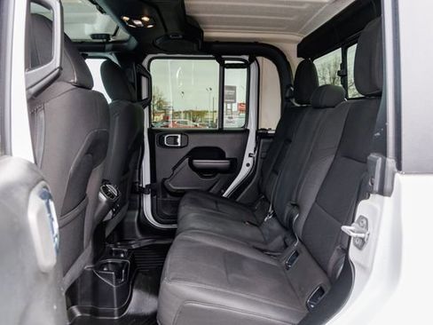 Used 2020 Jeep Gladiator Sport w/ Quick Order Package 24S AWD/4WD image 8