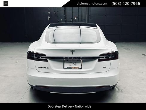 Used 2014 Tesla Model S 85 RWD image 6