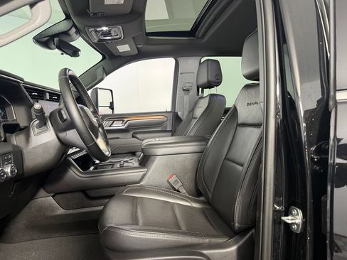 Used 2024 GMC Sierra 3500 Denali w/ Denali Reserve Package AWD/4WD image 22