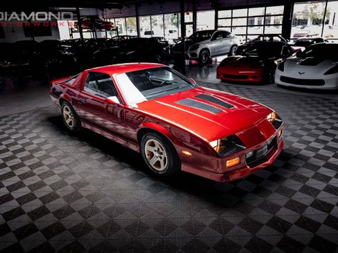 Used 1989 Chevrolet Camaro IROC-Z RWD image 57