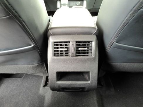 Used 2025 Mitsubishi Outlander SE FWD image 28