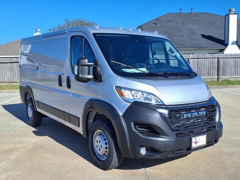 New 2026 RAM ProMaster 2500 w/ Convenience Group FWD image 2