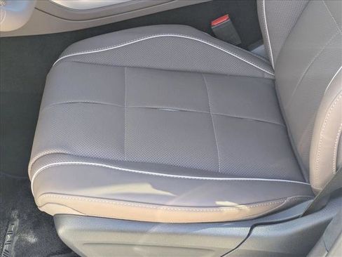 New 2026 Mercedes-Benz GLS 580 GLS 580 image 4