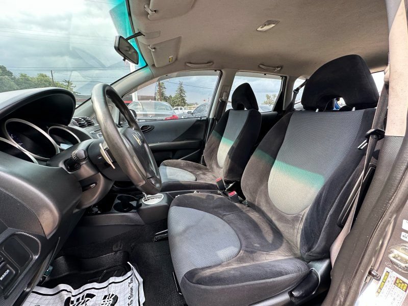Used 2008 Honda Fit Sport image 10