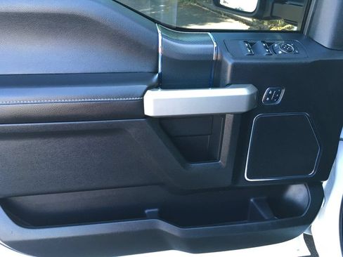 Used 2018 Ford F150 Lariat w/ Equipment Group 502A Luxury AWD/4WD image 21
