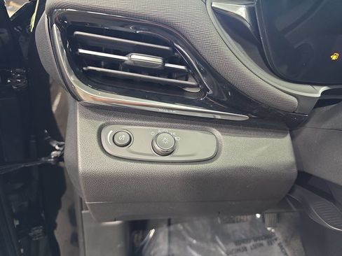 New 2026 Buick Envista Sport Touring w/ Convenience II Package FWD image 24
