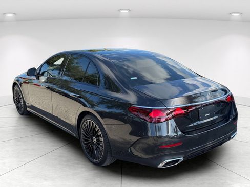Used 2025 Mercedes-Benz E 350 Sedan image 6