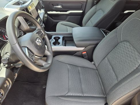 New 2026 RAM 1500 Express AWD/4WD image 11