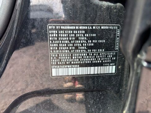Used 2023 Volkswagen Tiguan SE R-Line FWD image 48