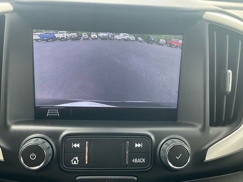 Used 2021 GMC Terrain SLE w/ Driver Convenience Package FWD image 24
