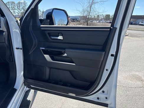 Used 2023 Toyota Sequoia Limited image 41