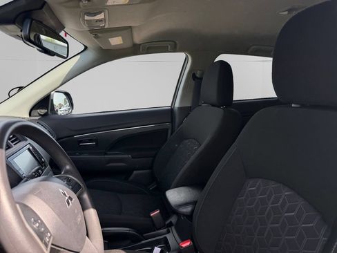 Used 2024 Mitsubishi Outlander Sport ES AWD/4WD image 10
