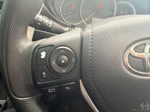 Used 2014 Toyota Corolla LE FWD image 8