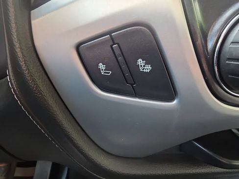 Used 2016 GMC Sierra 2500 SLE w/ SLE Preferred Package AWD/4WD image 6