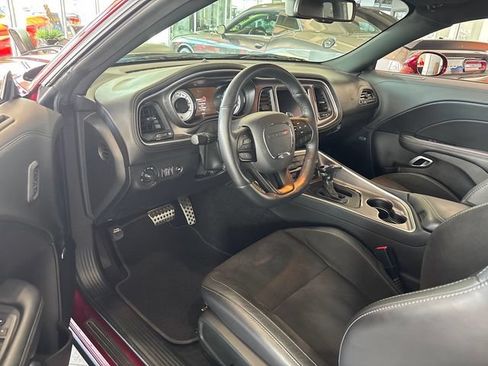 Used 2022 Dodge Challenger R/T Scat Pack RWD image 8
