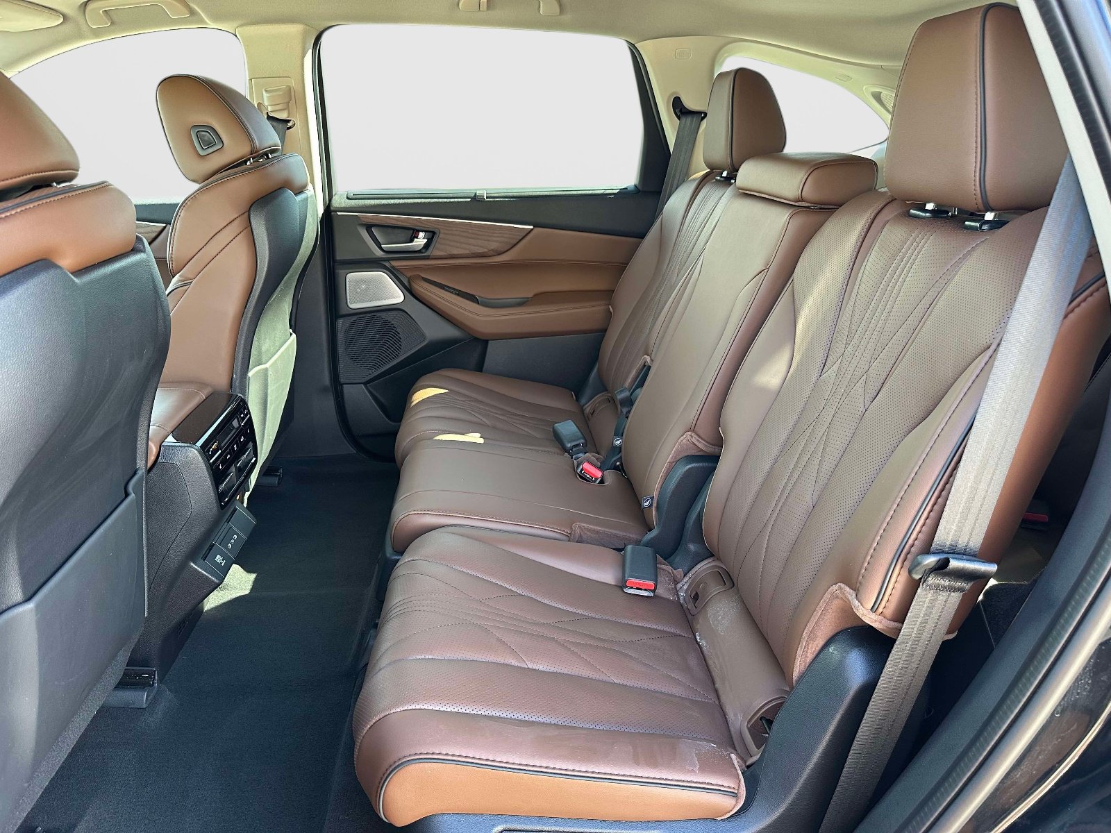 Used 2025 Acura MDX w/ Advance Package AWD/4WD image 13