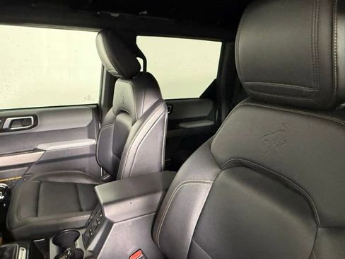 Used 2021 Ford Bronco Badlands image 36