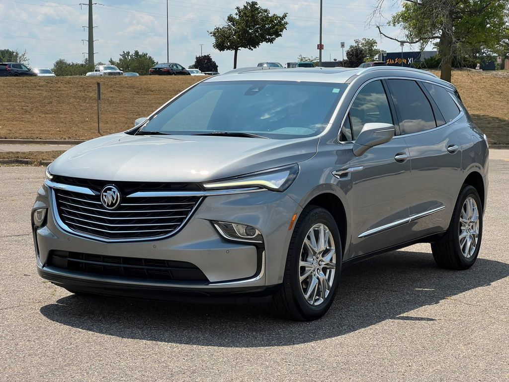 Used 2024 Buick Enclave Essence w/ Experience Buick Package AWD/4WD image 44