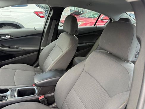 Used 2019 Chevrolet Cruze LS w/ LS Convenience Package FWD image 23