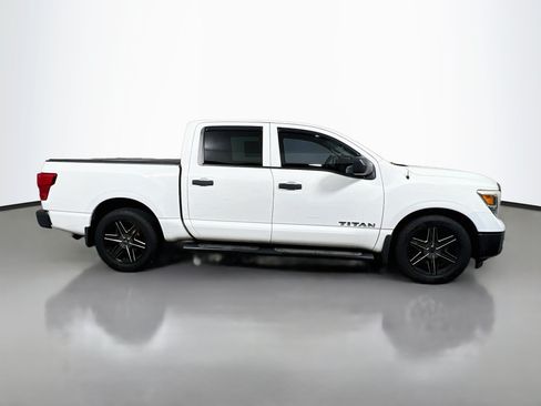 Used 2017 Nissan Titan S RWD image 3