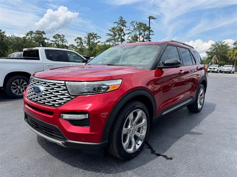 Used 2020 Ford Explorer Platinum w/ Premium Technology Package AWD/4WD image 4