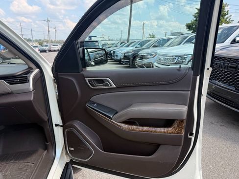 Used 2015 GMC Yukon Denali w/ Open Road Package AWD/4WD image 44