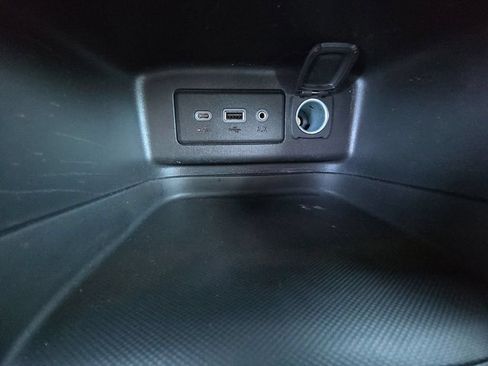 Used 2023 Chevrolet Equinox RS AWD/4WD image 29