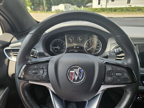 Used 2023 Buick Enclave Essence FWD image 10