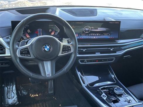 Used 2024 BMW X7 xDrive40i w/ M Sport Package image 7