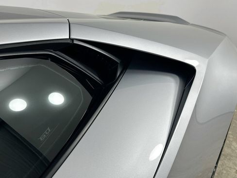 Used 2023 Lamborghini Huracan EVO RWD image 51