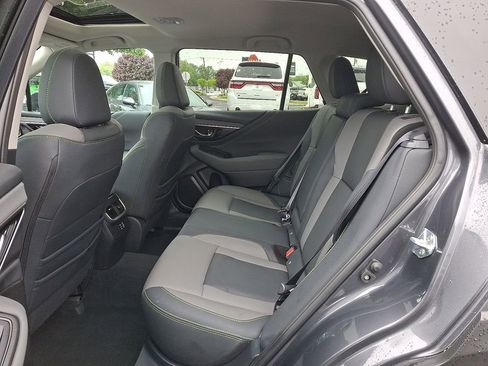 Used 2024 Subaru Outback Onyx Edition AWD/4WD image 10