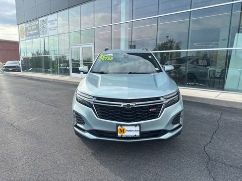 Used 2022 Chevrolet Equinox RS AWD/4WD image 2