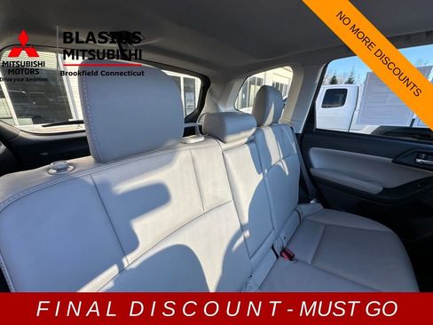 Used 2015 Subaru Forester 2.5i Limited image 23