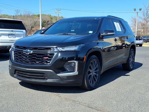 Certified 2023 Chevrolet Traverse RS w/ LPO, Floor Liner Package image 3