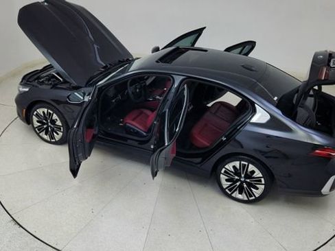 Used 2026 BMW 530i image 88