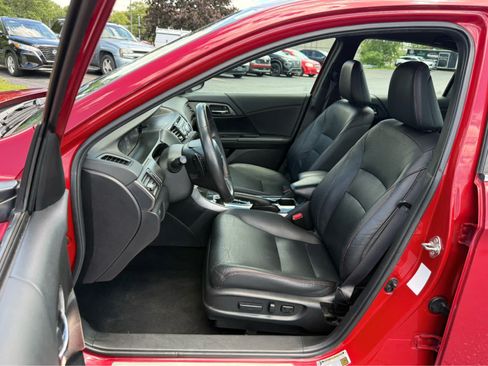 Used 2017 Honda Accord Sport Special Edition image 13