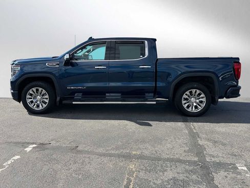 Used 2023 GMC Sierra 1500 Denali w/ Technology Package image 4