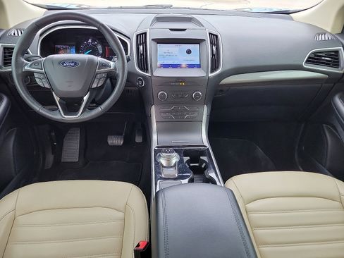 Used 2020 Ford Edge SEL w/ Convenience Package image 9