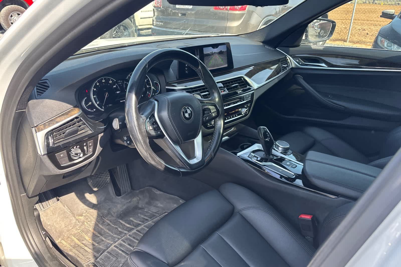 Used 2017 BMW 530i RWD image 13