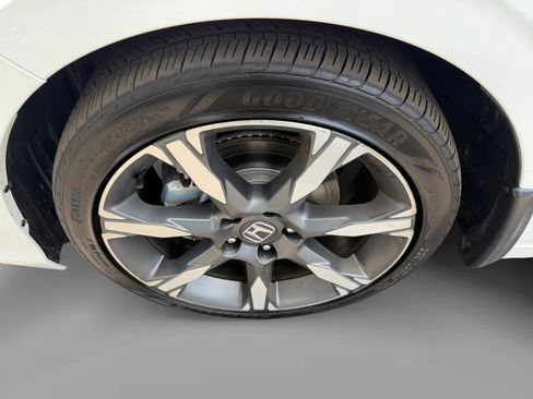 Used 2025 Honda Civic Sport Touring image 9