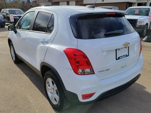 Used 2020 Chevrolet Trax LS w/ Tint and Cruise Package AWD/4WD image 5