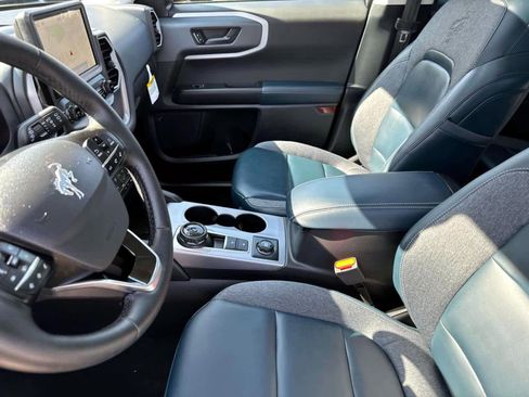 Used 2024 Ford Bronco Sport Outer Banks w/ Tech Package image 13