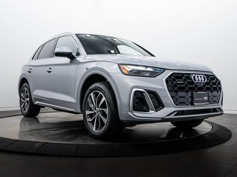Certified 2023 Audi Q5 2.0T Premium Plus w/ Premium Plus Package AWD/4WD image 1