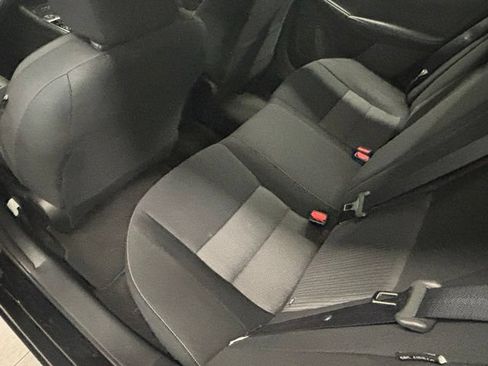 Used 2024 Nissan Sentra SV FWD image 8