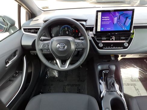 Certified 2025 Toyota Corolla SE w/ SE Premium Package image 8