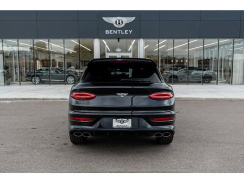 Used 2023 Bentley Bentayga Speed image 10