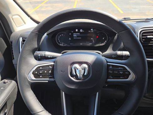 New 2026 RAM ProMaster 2500 w/ Quick Order Package 22G SLT image 9