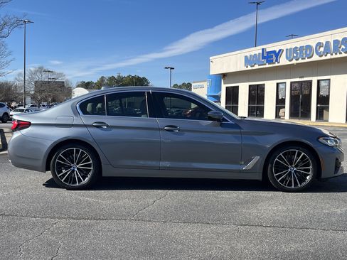 Used 2021 BMW 530i w/ Premium Package image 29