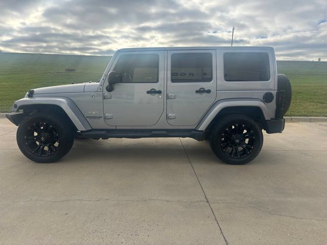 Used 2014 Jeep Wrangler Unlimited Sahara w/ Max Tow Package AWD/4WD image 6