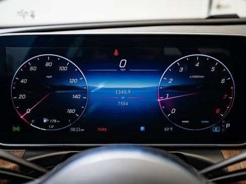 Certified 2025 Mercedes-Benz C 300 4MATIC Sedan image 28